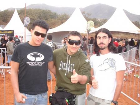 ElEcTrO sUn & BiZZArE CoNtAcT
